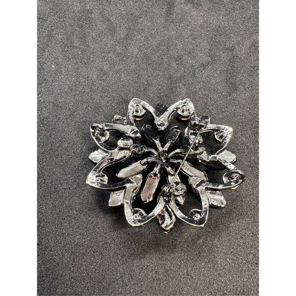 STUNNING‎ Vintage Black, Gray Rhinestone Thermo Set Flower Brooch GOOD CONDITION - Picture 5 of 10